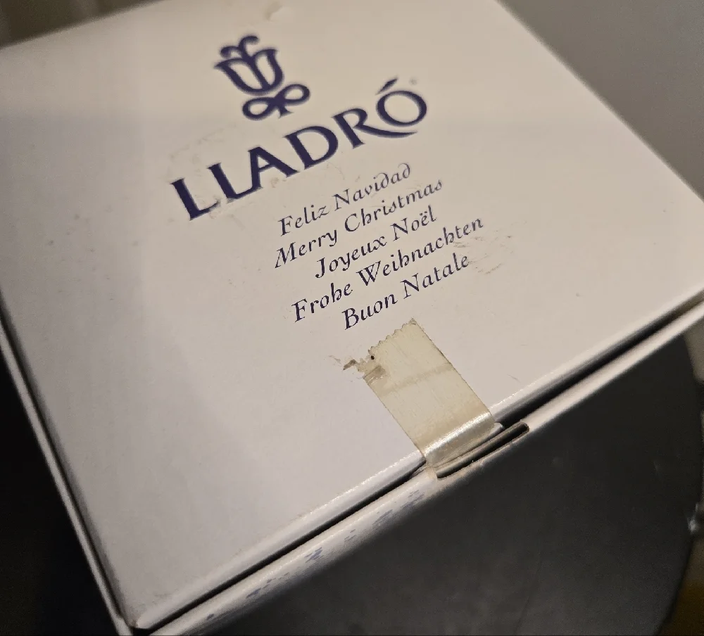Lladro 1995 Merry Christmas White Crystal Bell in Box - Picture 6 of 12